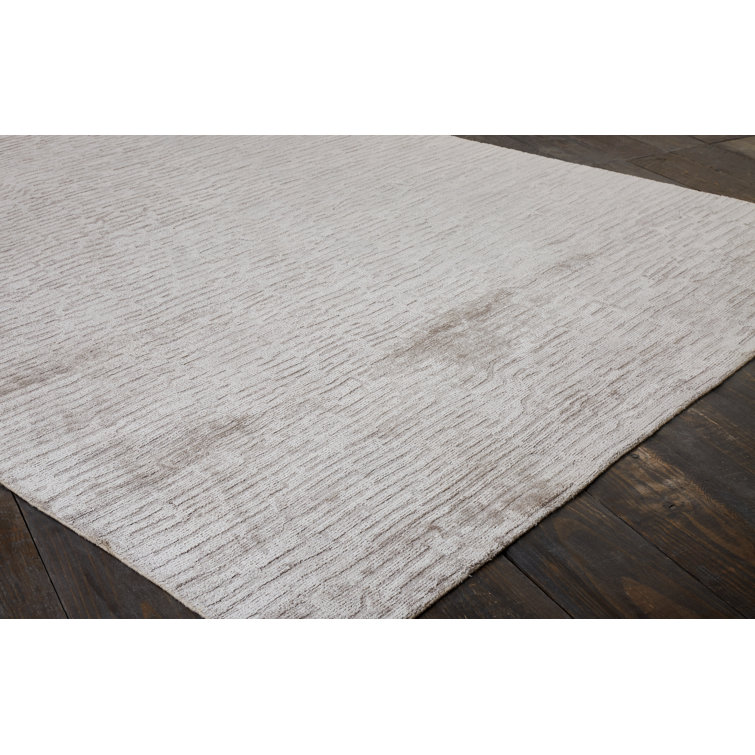 Handmade Pearl Grey Wool and Viscose Geometric Area Rug