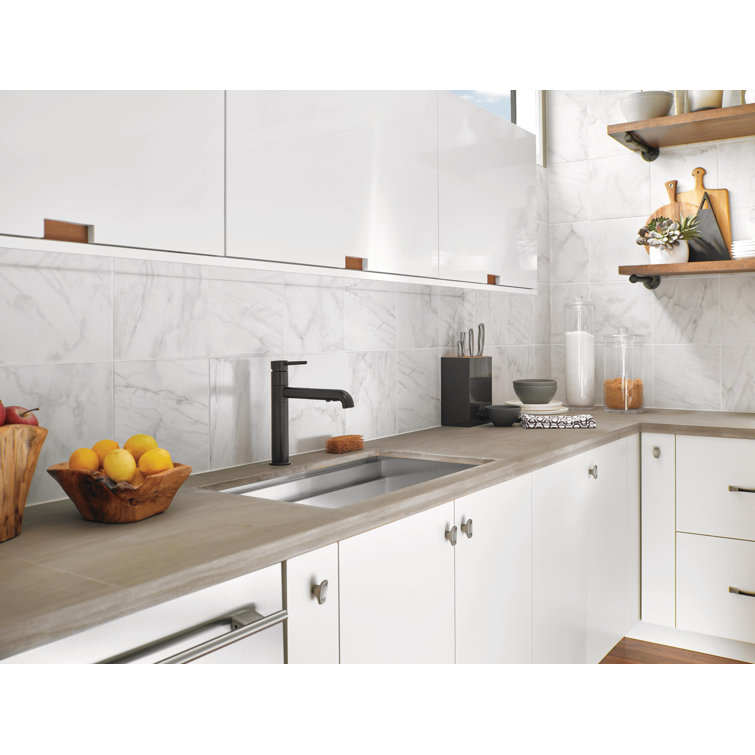 Matte Black Stainless Steel Pull-Out Spray Kitchen Faucet