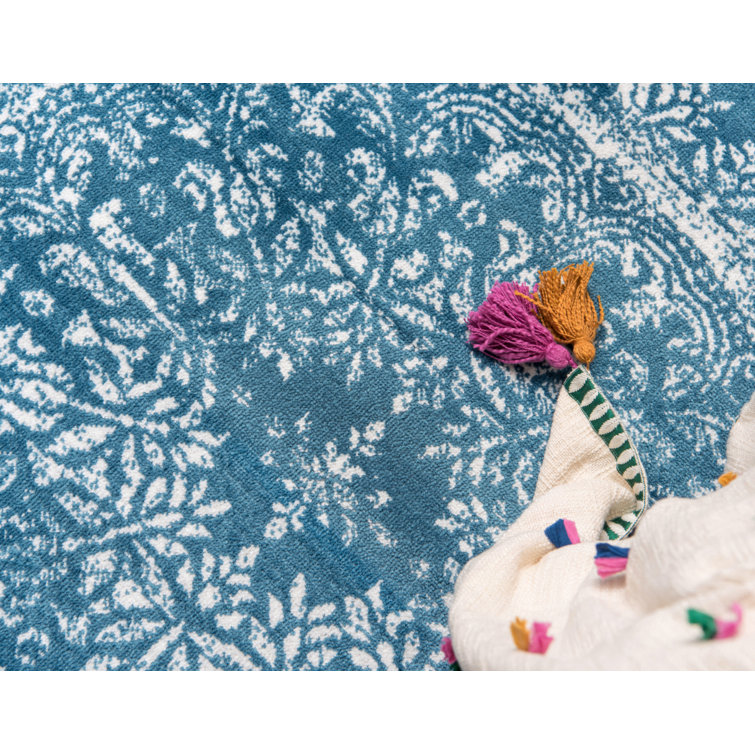 Sofia Grand Blue and White Square Synthetic Area Rug
