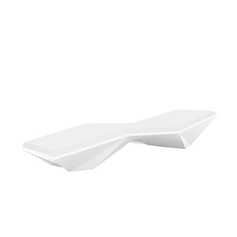 Ramon Esteve White Matte Polyethylene Chaise Lounger with Cushions