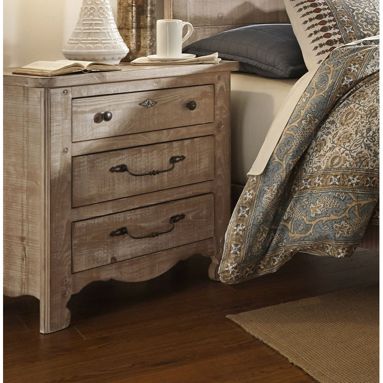Chatsworth Traditional White 3-Drawer Nightstand with Bronze Hardware