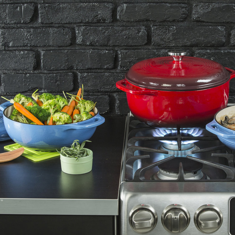 Red Enameled Cast Iron 7.5 Quart Dutch Oven