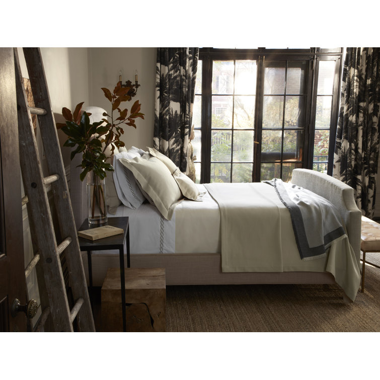 Elliot Diamond Pique King Sham in Linen Blend