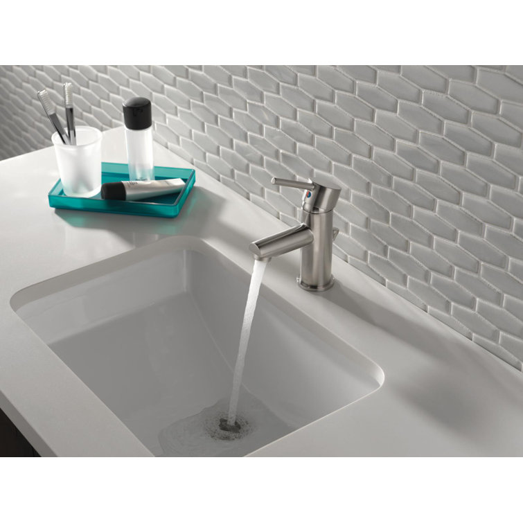 Modern Stainless Steel Single Hole Bathroom Faucet with ADA Compliance