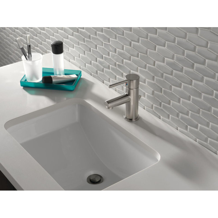 Modern Stainless Steel Single Hole Bathroom Faucet with ADA Compliance