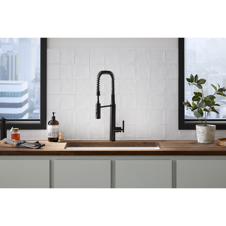 Vibrant French Gold Semi-Professional Kitchen Faucet with Pull-Down Sprayhead