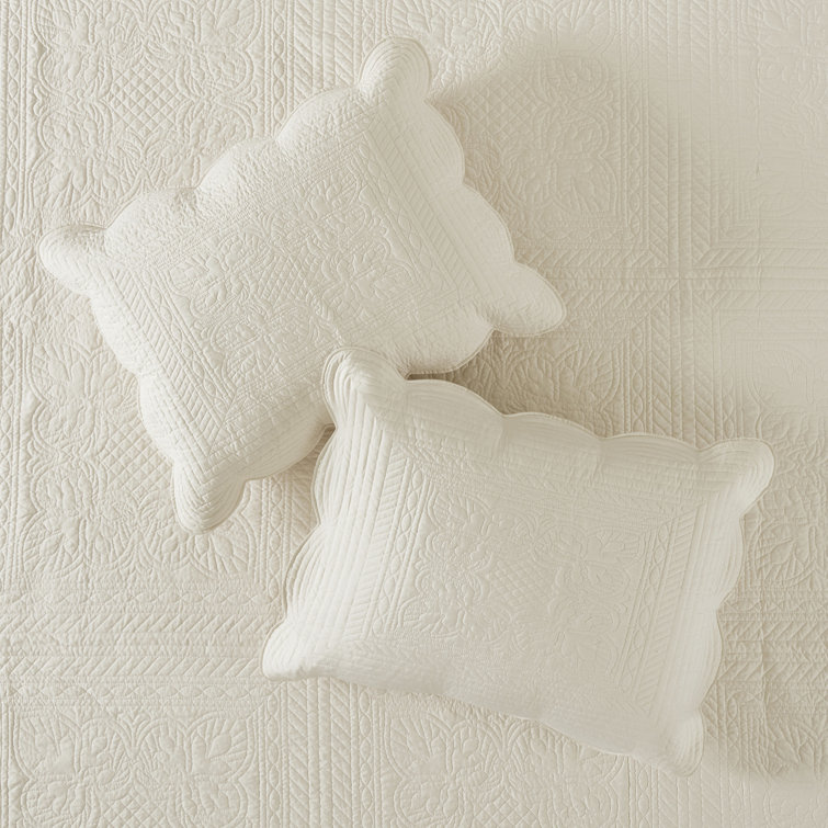 Beige King Microfiber Reversible Quilt Set with Scalloped Edges