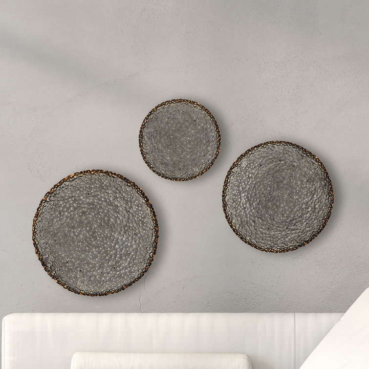 Traditional Abstract Wall Decor on Metal