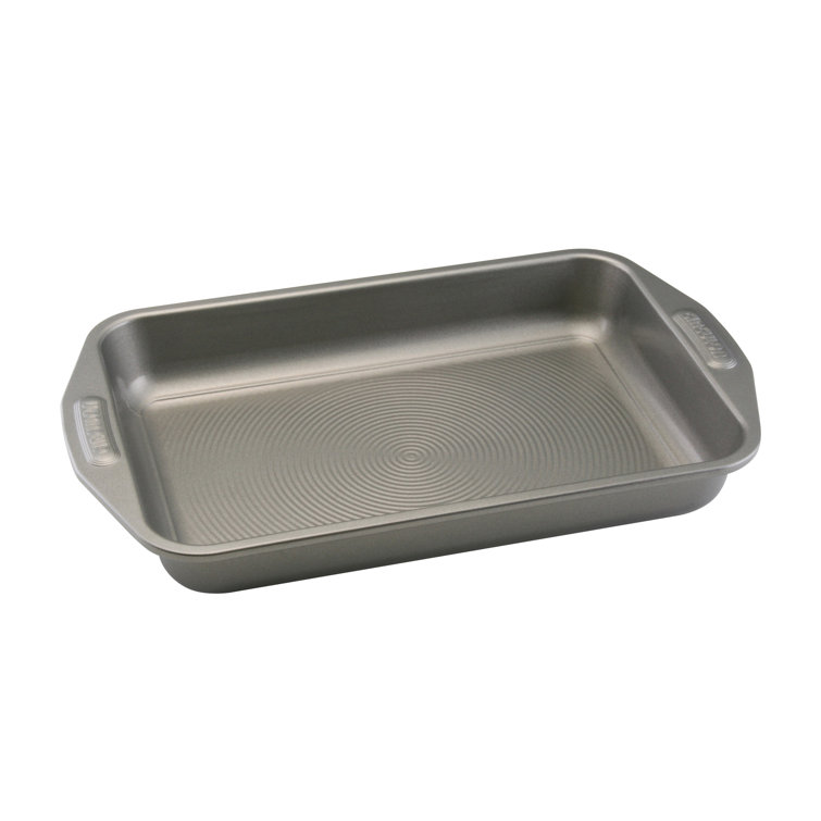 Gray Nonstick Rectangular 9-Inch x 13-Inch Cake Pan with Lid