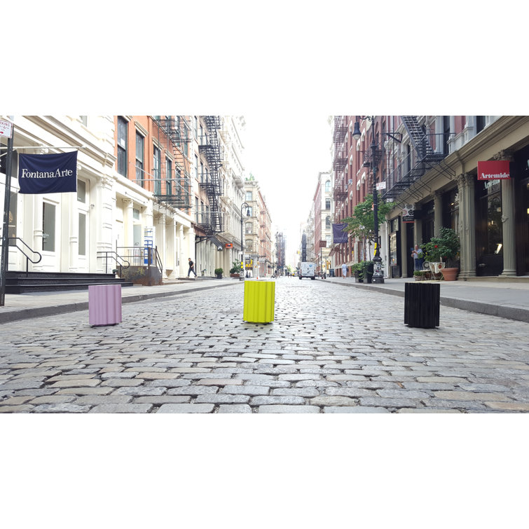 Colonna Green Glossy Thermoplastic Multipurpose Stool