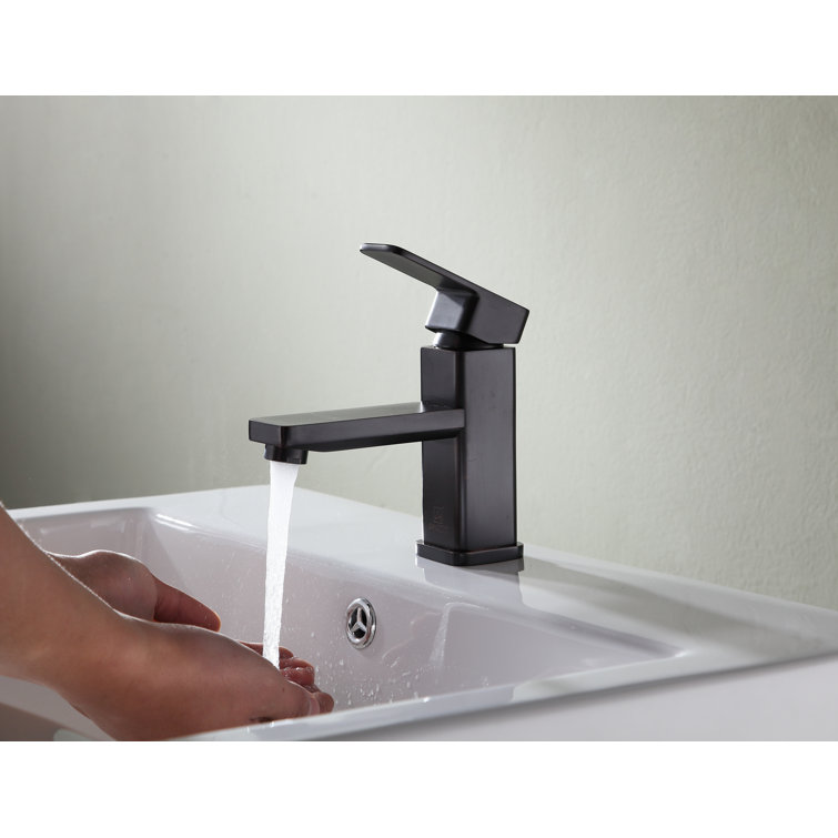 Naiadi Elegance Oil Rubbed Bronze Single-Handle Bathroom Faucet