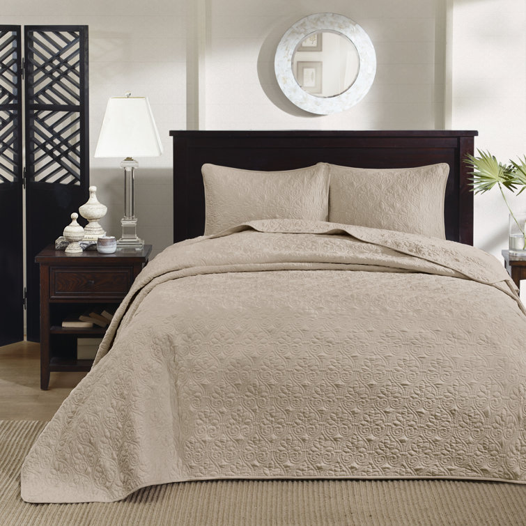 Cottage Charm Dark Grey Reversible Queen Bedspread Set with Classic Stitch