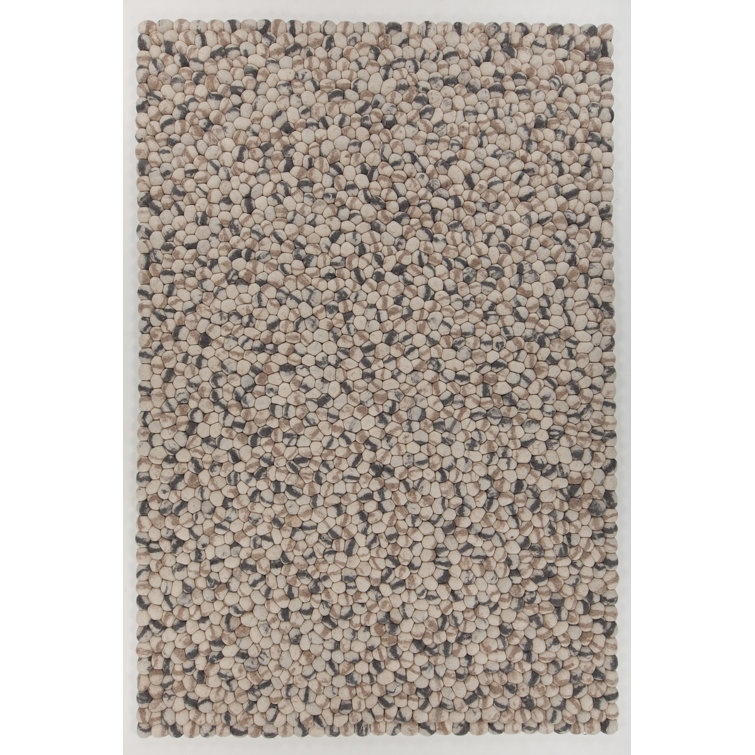 Pebble Pattern Gray Wool 5' x 7' Area Rug