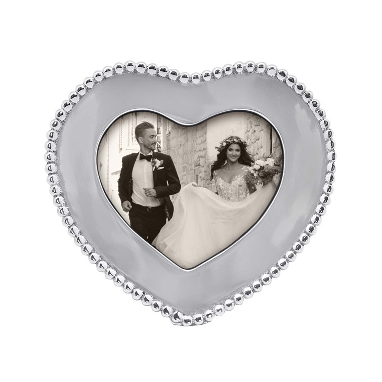 Classic Beaded Silver 4" x 6" Metal Picture Frame