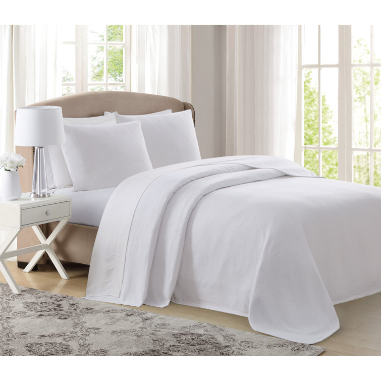 Charisma Deluxe King-Sized White Cotton Woven Blanket