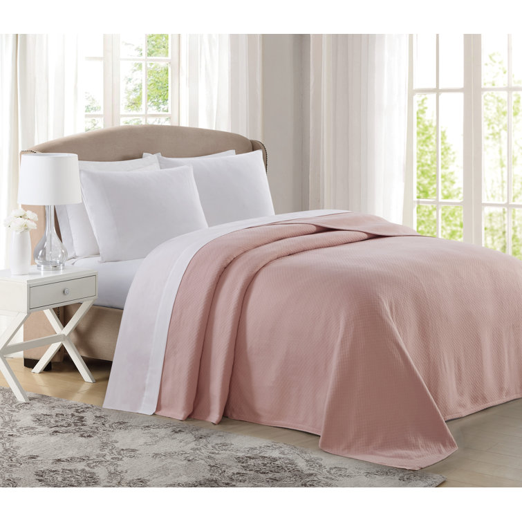 Deluxe King-Sized Blush Cotton Woven Bed Blanket