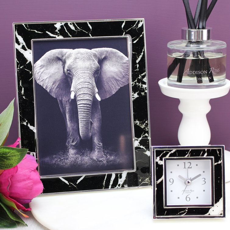 Classic White Marble 5x7 Tabletop Photo Frame