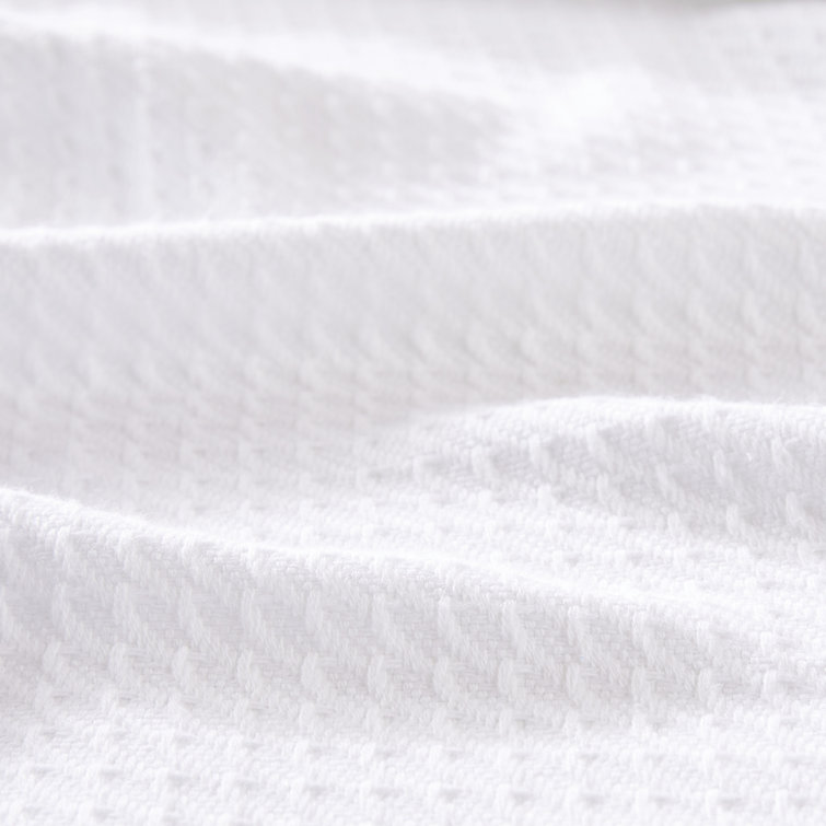 Luxurious King-Sized White Egyptian Cotton Blanket