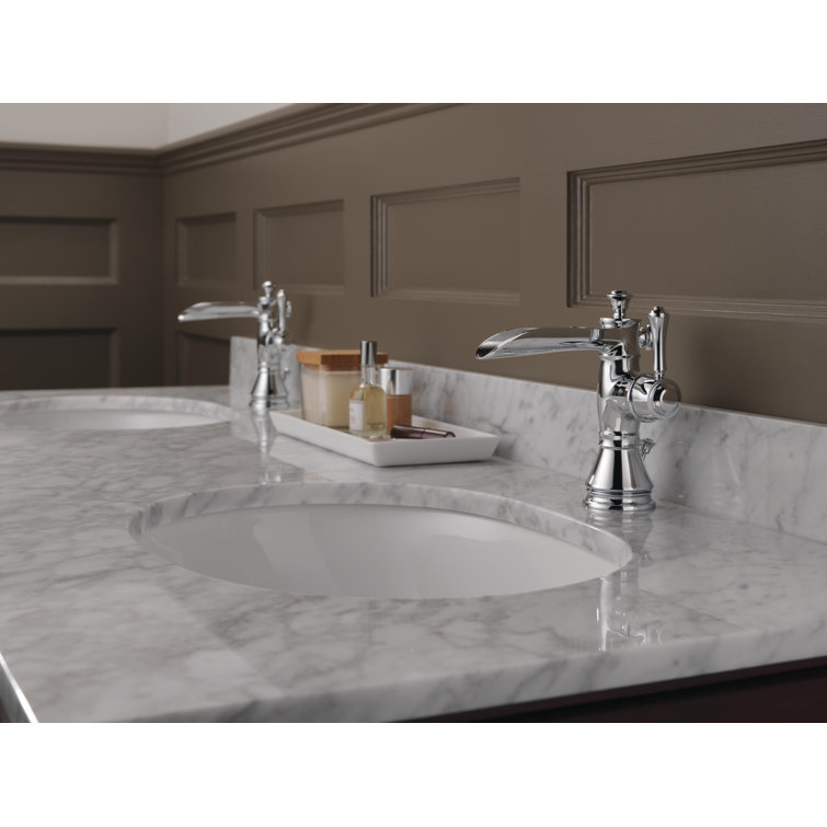 Sleek Modern Chrome Single-Hole Bathroom Faucet with WaterSense