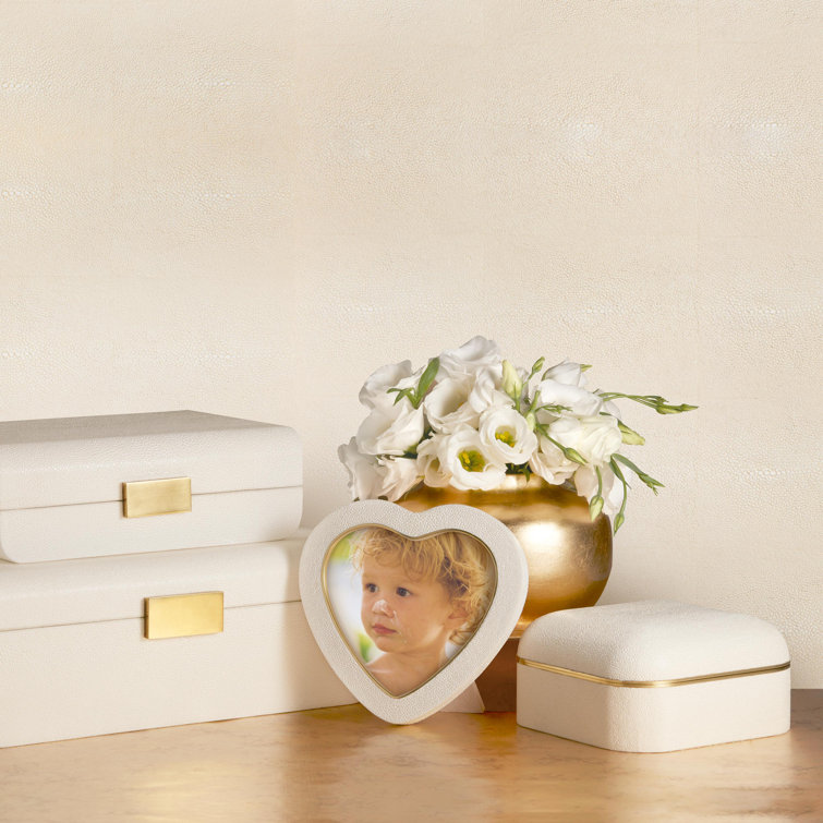 Cream Leather Heart-Shaped Picture Frame with Glass Protector