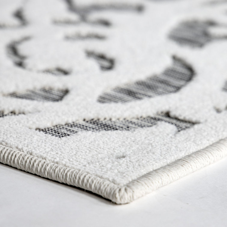 Natural Gray Damask Pattern Indoor/Outdoor Runner Rug