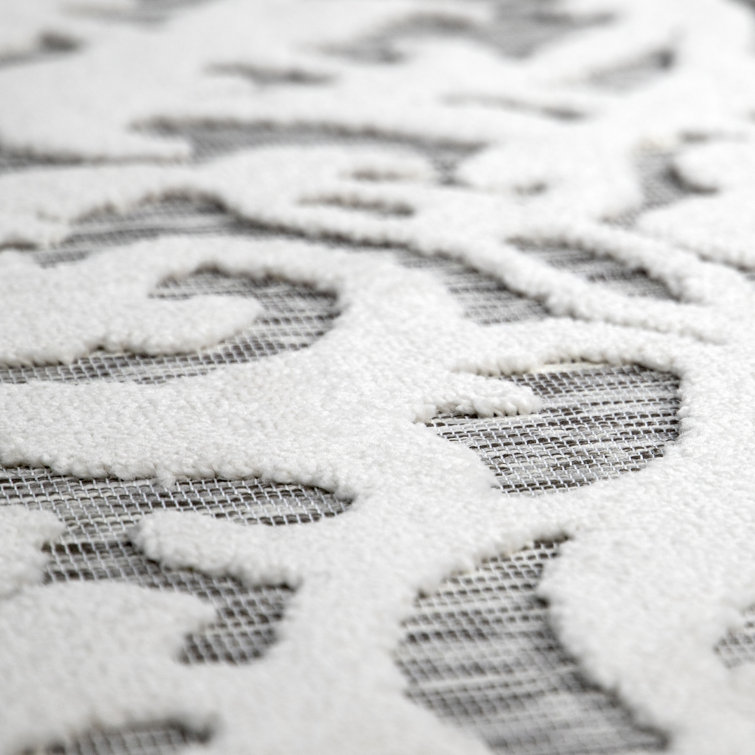 Natural Gray Damask Pattern Indoor/Outdoor Runner Rug