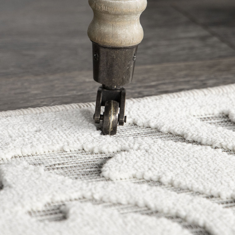 Natural Gray Damask Pattern Indoor/Outdoor Runner Rug