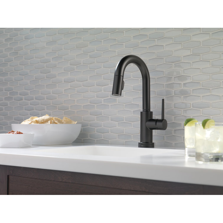 Sleek Stainless Steel 14" Modern Pull-Out Spray Kitchen Faucet