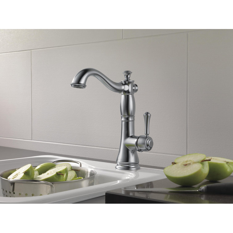 Stainless Steel Traditional Deck Mounted Bar Faucet with Pull-out Spray