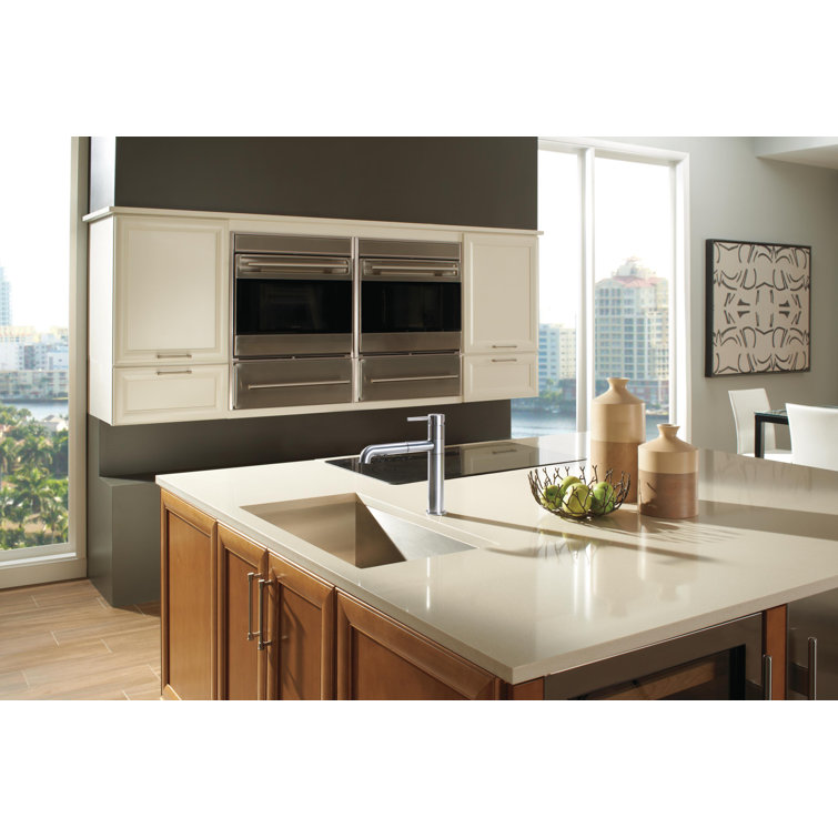 Sleek 12.5" Stainless Steel Pull-Out Spray Kitchen Faucet