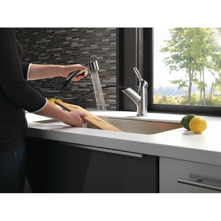 Collins Pull Out Sprayer Kitchen Sink Faucet, Single Handle Kitchen Faucet