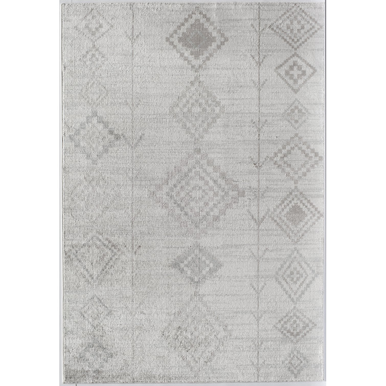 Elegant Gray Moroccan-Inspired 9' x 12' Synthetic Area Rug