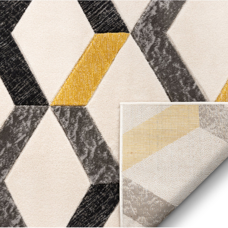 Gold Geometric 5' x 7' Synthetic Easy Care Rug