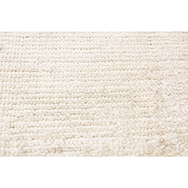 Handmade Shimmering Beige Viscose 4' x 6' Area Rug