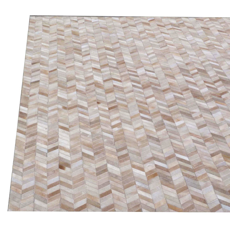 Hand-Stitched Chevron Cowhide Rug in Light Beige 8' x 5'