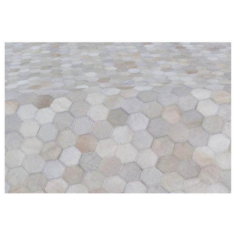 Handmade Ivory Geometric Cowhide Leather Area Rug