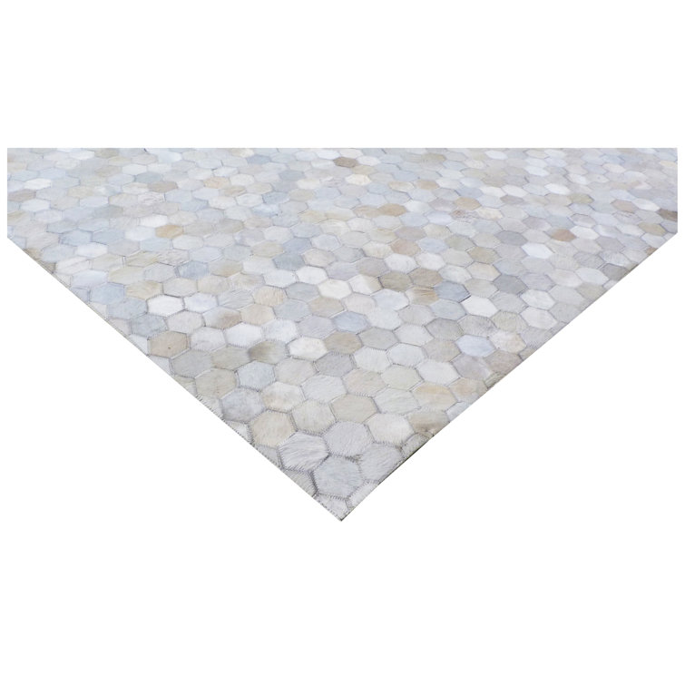 Handmade Ivory Geometric Cowhide Leather Area Rug