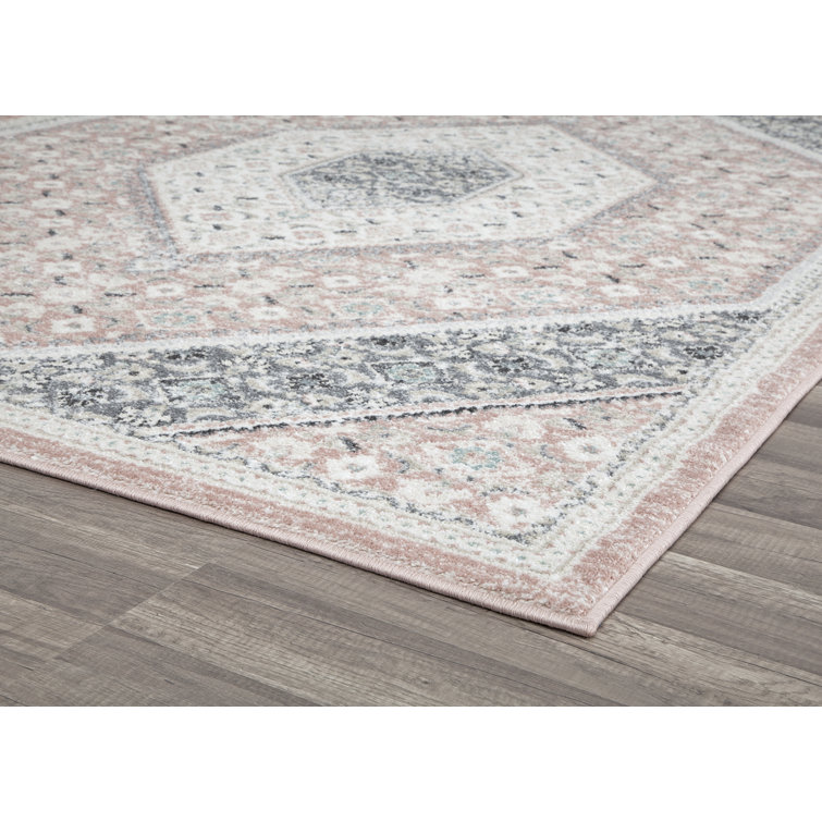 Elegant Gray Synthetic 5' x 7' Easy-Care Area Rug