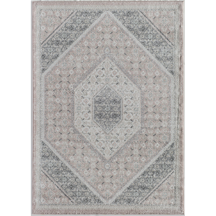 Elegant Gray Synthetic 5' x 7' Easy-Care Area Rug