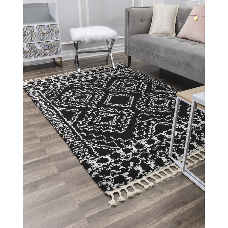 CosmoLux Black and White Shag Moroccan 5' x 7' Area Rug
