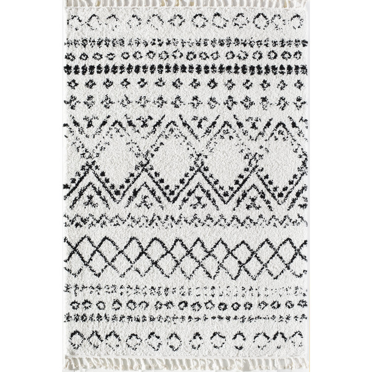 Whisper White 5' x 7' Shag Synthetic Area Rug