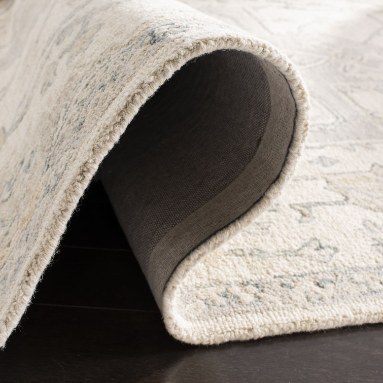 Ivory & Beige Handmade Wool Medallion Area Rug - 2'3" x 5'