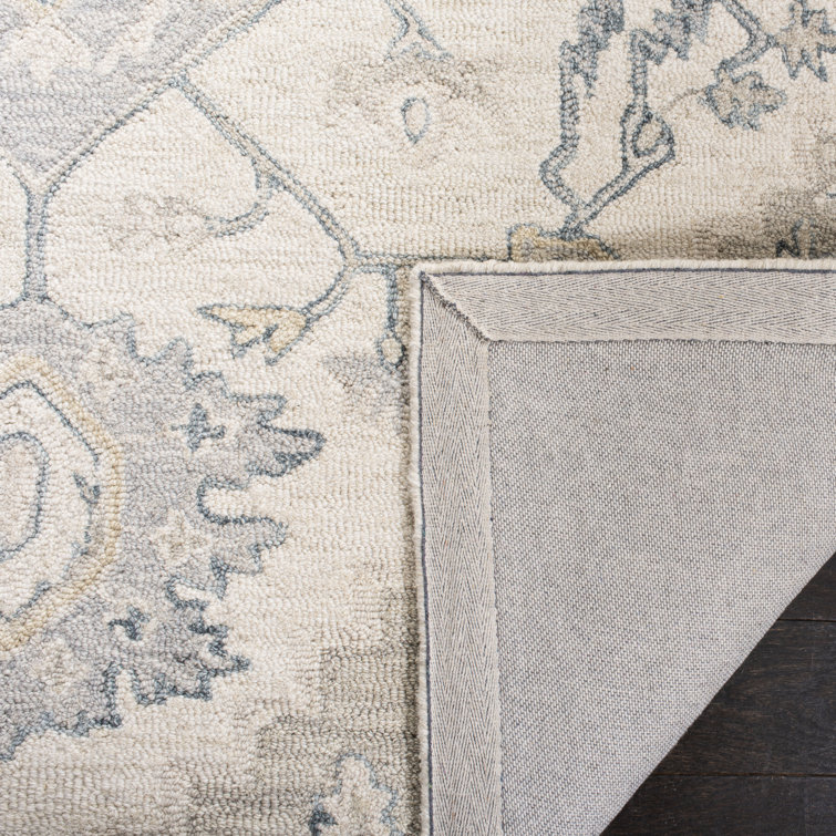 Ivory & Beige Handmade Wool Medallion Area Rug - 2'3" x 5'