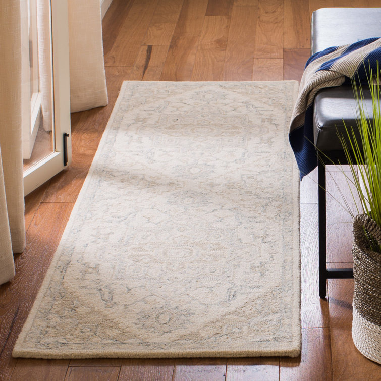 Ivory & Beige Handmade Wool Medallion Area Rug - 2'3" x 5'