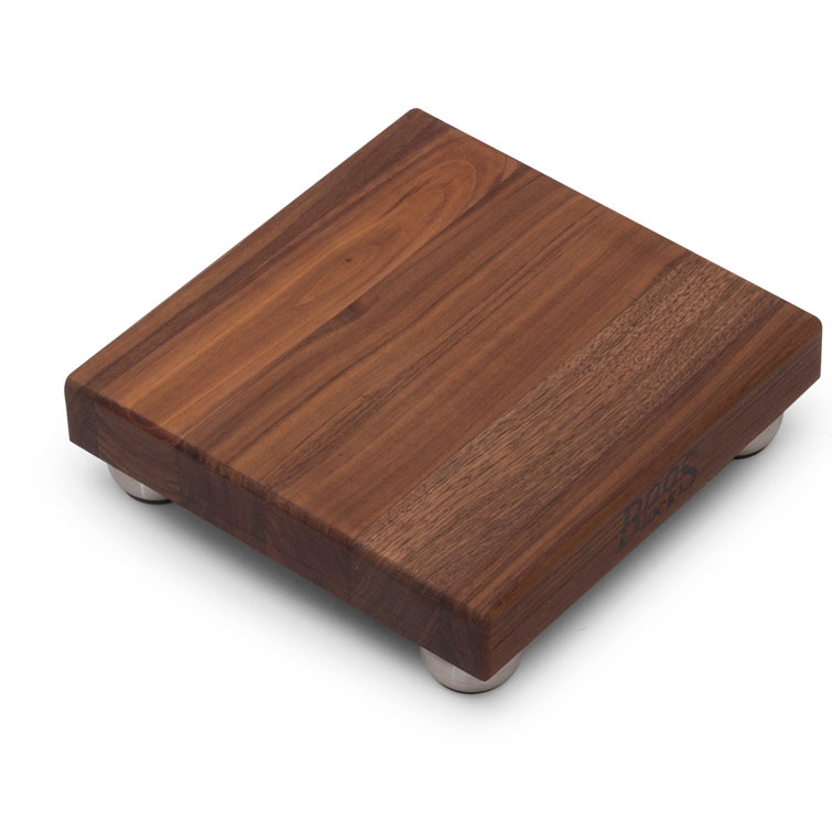 Walnut Edge Grain Cutting Board with Stainless Steel Feet