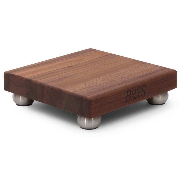 Walnut Edge Grain Cutting Board with Stainless Steel Feet