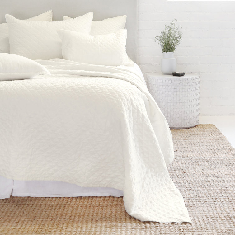 Hampton Quilted Standard Sham in Cream - Organic Linen