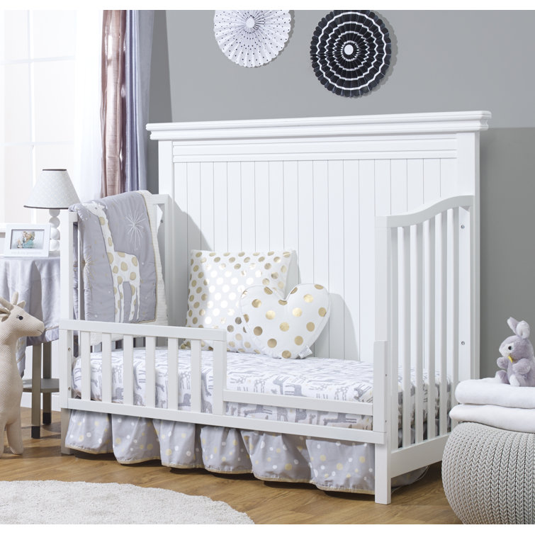 White Pine Wood 4-in-1 Convertible Crib with Slatted Design