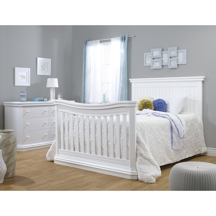 White Pine Wood 4-in-1 Convertible Crib with Slatted Design