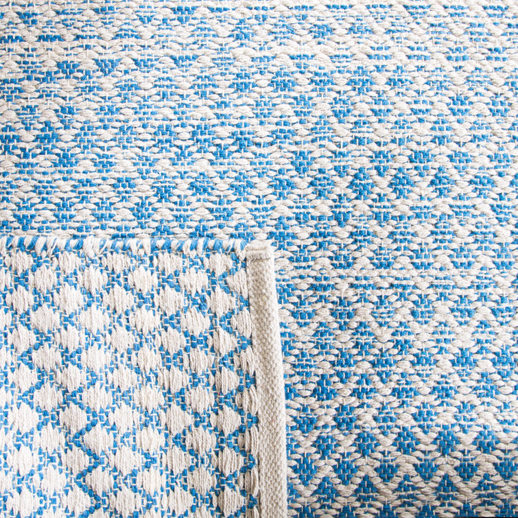 Ivory and Blue Handwoven Cotton Area Rug 3' x 5'